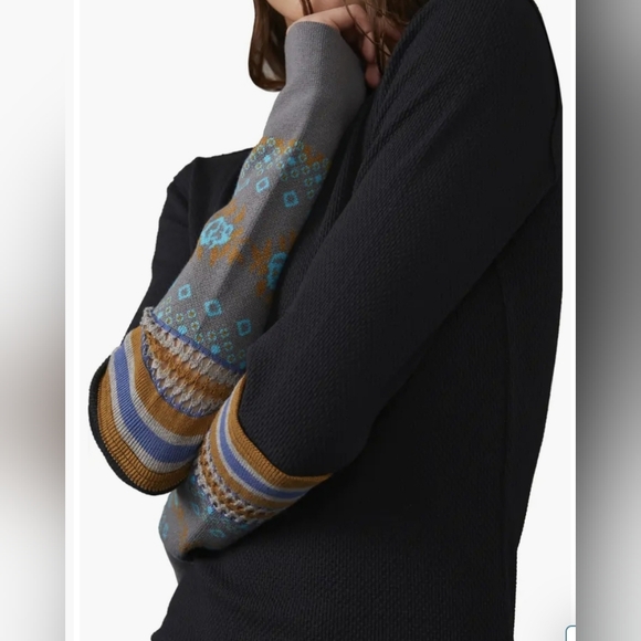 Free People We The Free Mikah Notch Neck Top/Black Combo - Picture 4 of 16